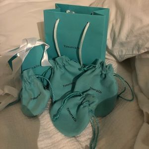 T&Co Small bag & box,4 assorted pouches,  1 ribbon